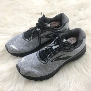 Brooks Adrenaline GTS 20 Grey sneakers 2020